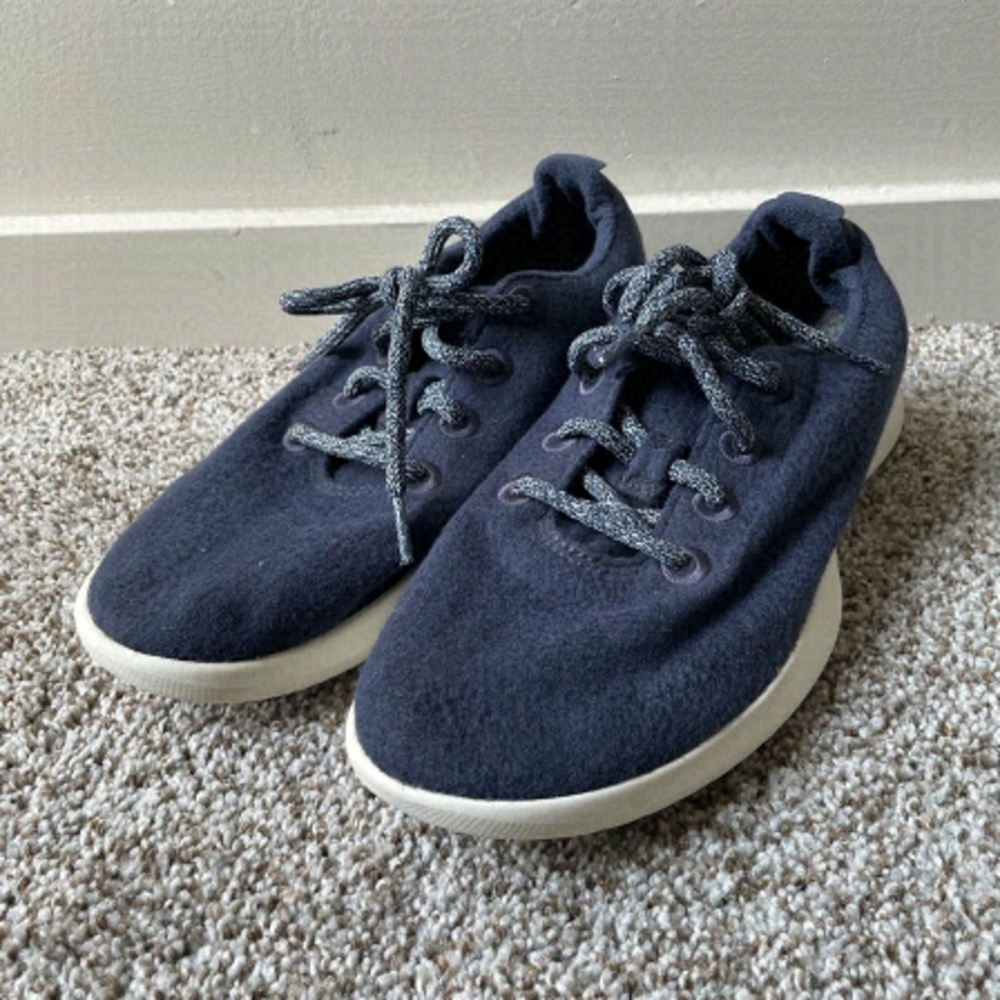 Allbirds | Navy Wool Runners - Size 9